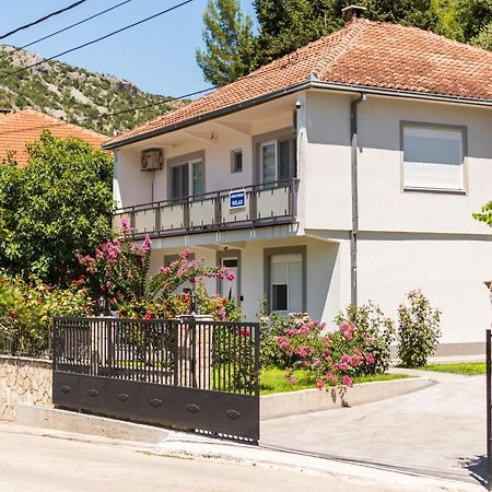 Stolac Apartment Relax מראה חיצוני תמונה